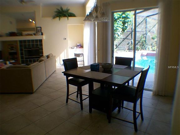2nd image of 1813 Cotswold Dr