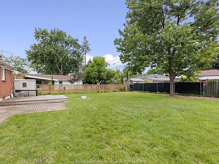 3162 Avondale Ave — Photo 16