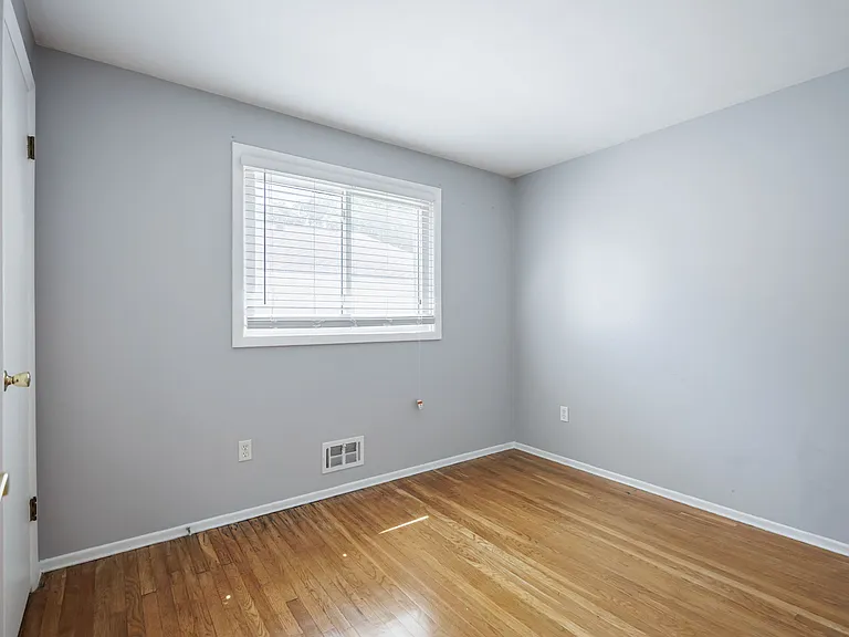 43 Keating Dr — Photo 11