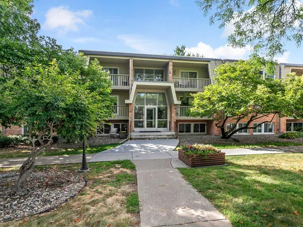 7318 W 22nd St APT 111, Minneapolis, MN 55426