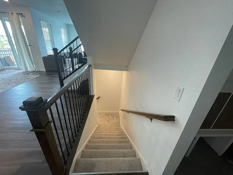 656 Netta Dr — Photo 34