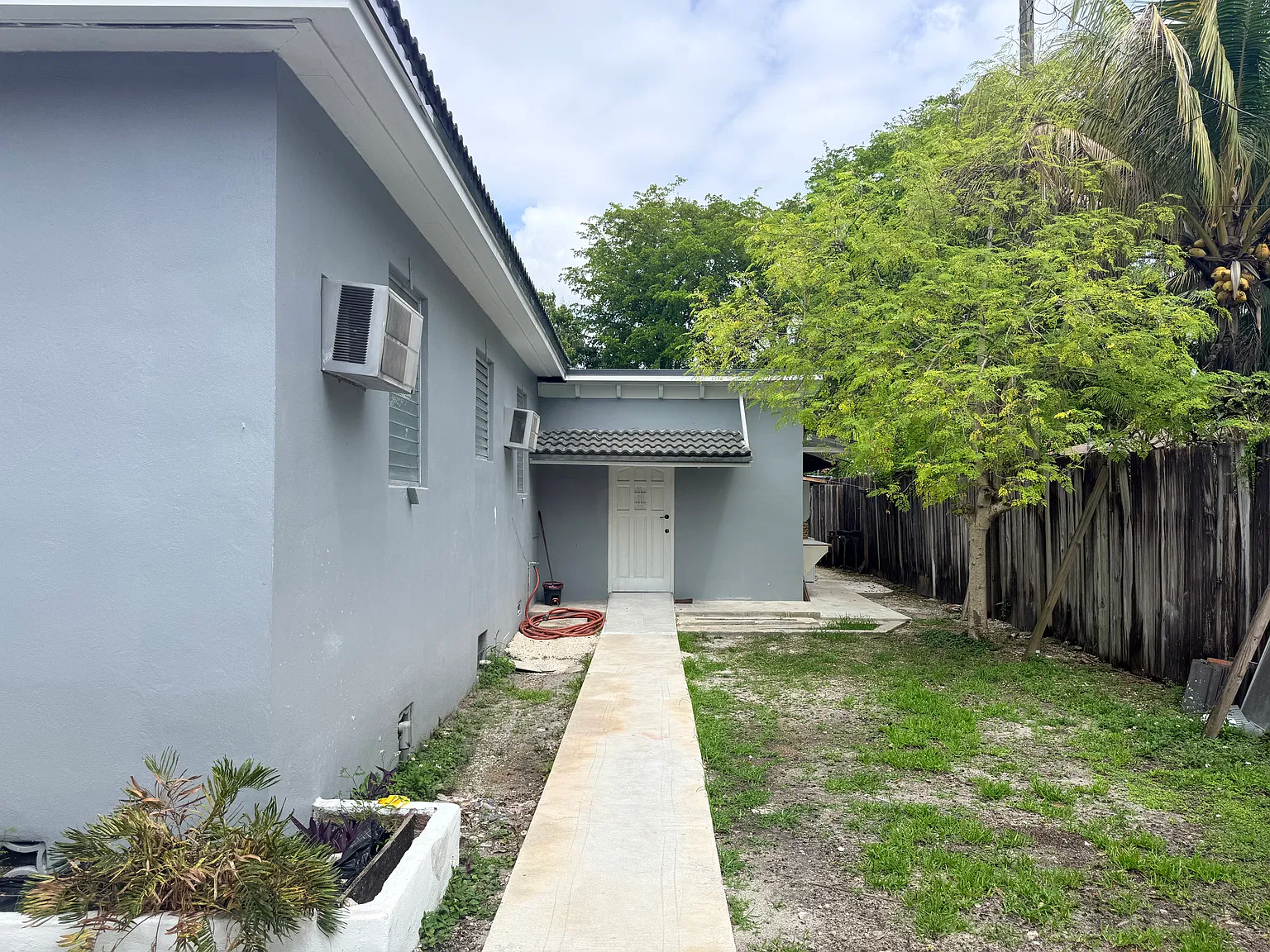 1 bed, $1,800 — Photo 1