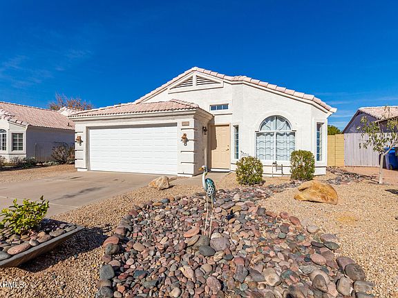 4th image of 3434 E LE MARCHE Avenue