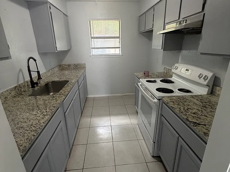 614 McQueary St #0 — Photo 1