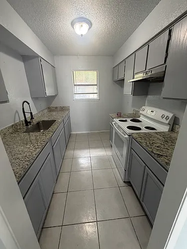 614 McQueary St #0 Photo 1