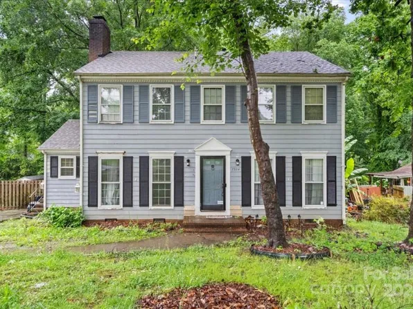 7324 Walterboro Rd, Charlotte, NC 28227