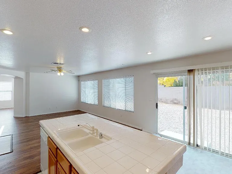 9047 Ravenhurst St — Photo 12