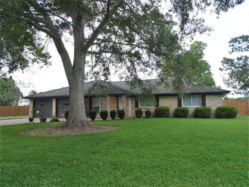 1st image of 8010 Ling Ln