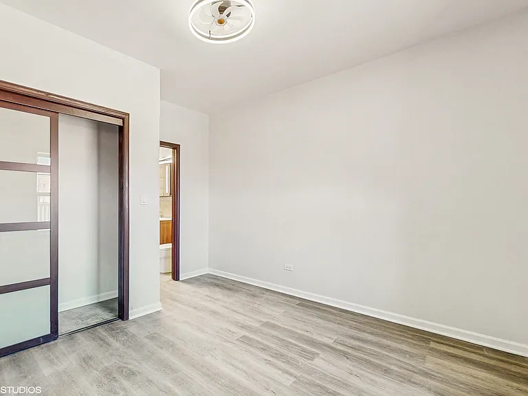 6808 N Clark St #2E — Photo 14