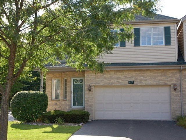 1st image of 620 Charlemagne Cir