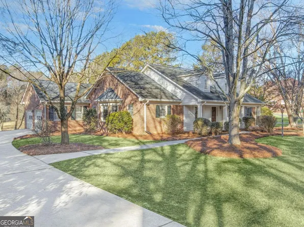 606 Ginger Cake Rd, Fayetteville, GA 30214