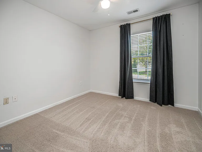 33 Saint Williams Way — Photo 33