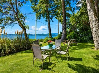 8622 Espl Merry Is, Halfmoon Bay, BC V0N1Y1