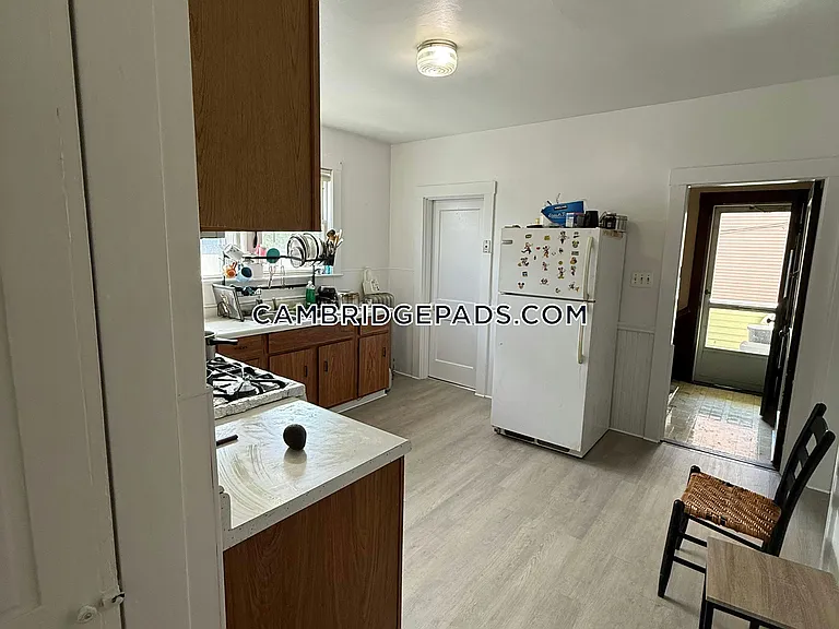 9 Roberts Rd #3 — Photo 9