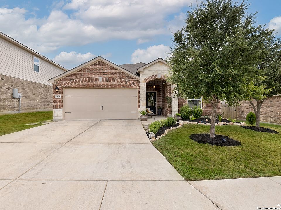 1st image of 7832 Oxbow Way