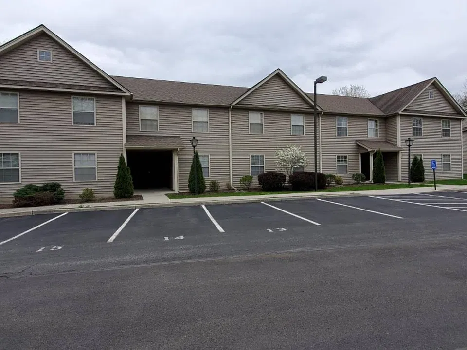 194 E Main St #9