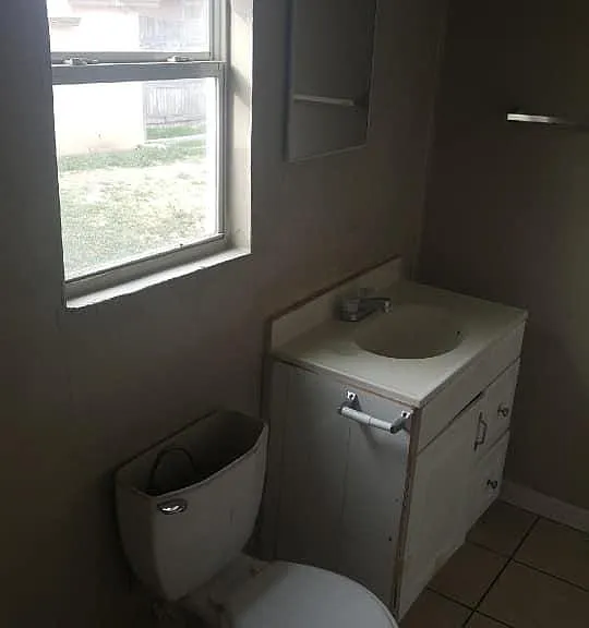 Unit Photo