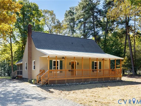 18015 James River Dr, Disputanta, VA 23842