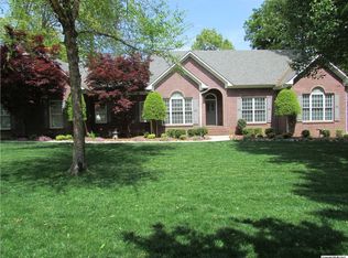 57 Golden Oak Dr, Trinity, AL 35673