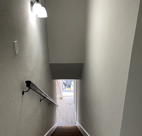 202 E Columbia Ave — Photo 14