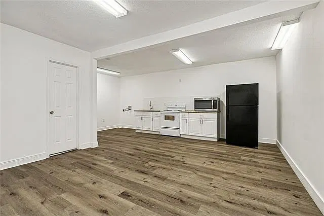 8851 W Judge Perez Dr — Photo 3