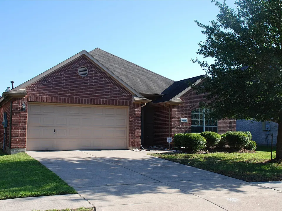 1006 Magnolia Dale Dr