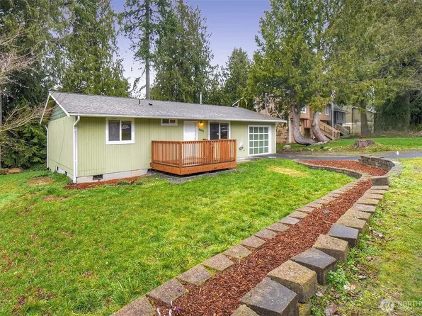 8095 NE Seawind Avenue, Poulsbo, WA 98370