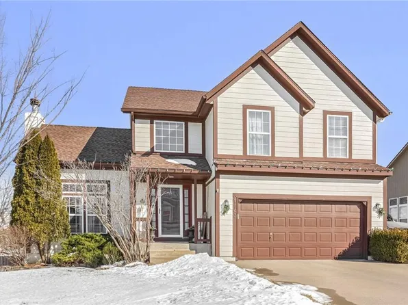 21794 Lincoln Ter, Spring Hill, KS 66083