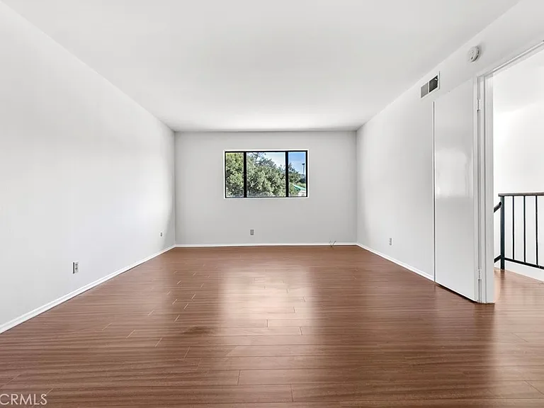 1321 Greenbriar Rd — Photo 34