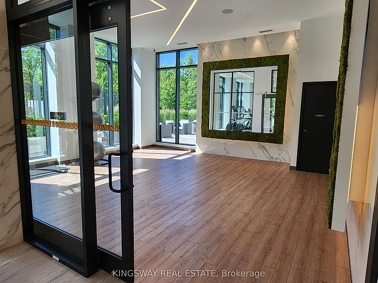 202 Burnhamthorpe Rd E #1207W — Photo 7