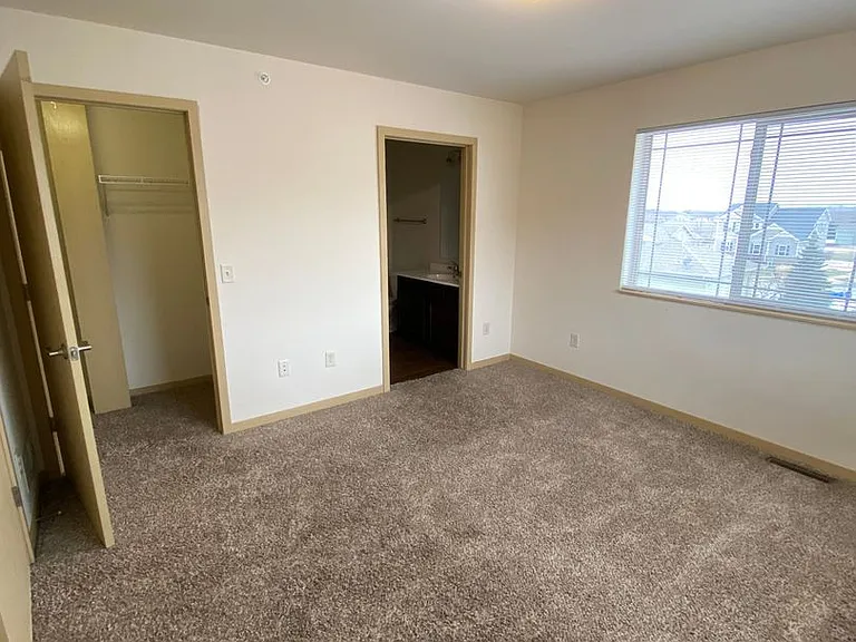 North Towne Apartments and Townhomes — Photo 57