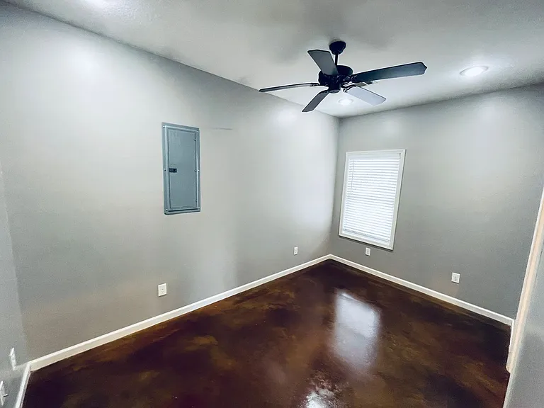 401 Riley Cv — Photo 8