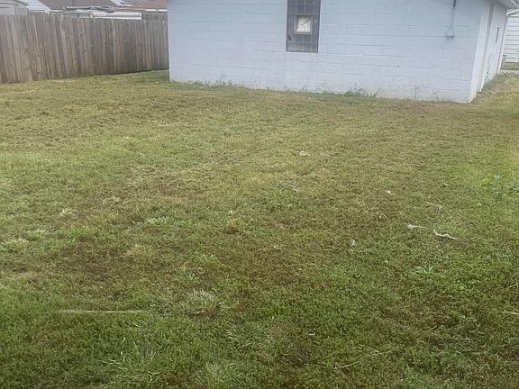 3rd image of 5439 Birch Ave