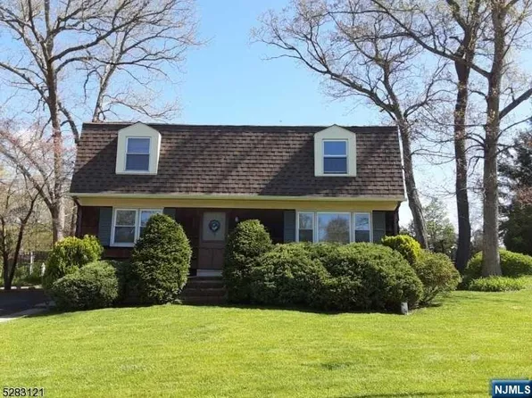 37 Oak Drive, West Milford, NJ 07438