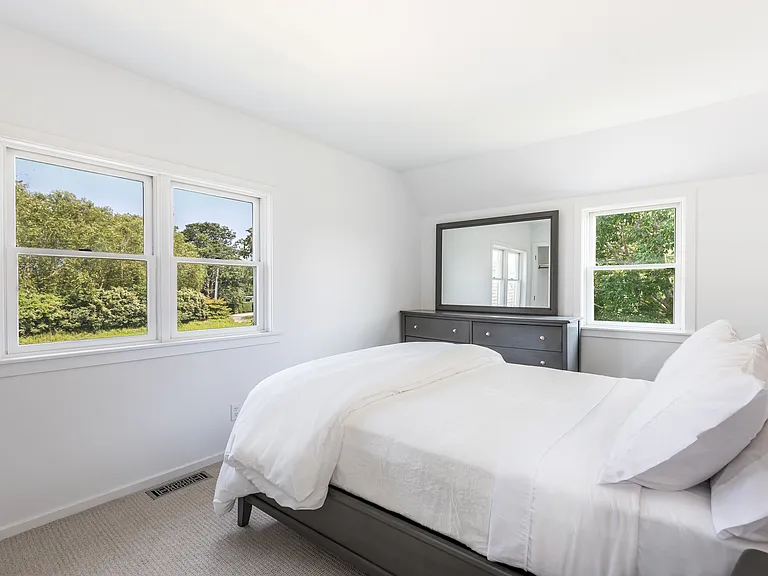31 Wainscott Main St — Photo 12