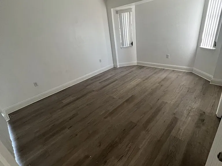 2092 Rio De Janeiro Ave — Photo 15