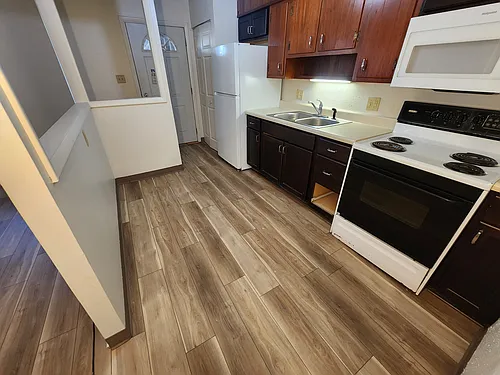 4510 W Washington St #102 Photo 1