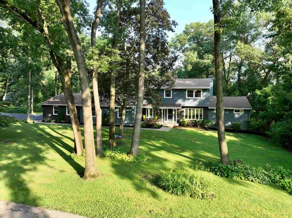 3222 E Danbury Dr, Janesville, WI 53546