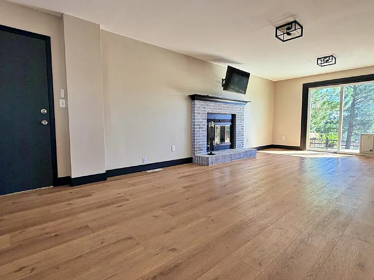 6764 Hillridge Pl — Photo 5
