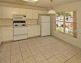 3rd image of 2118 Cypress Bay Blvd