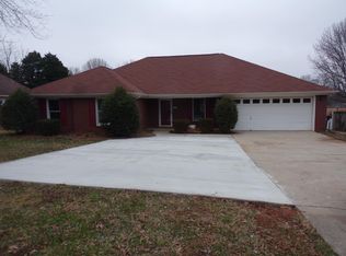 523 Gooch Ln, Madison, AL 35758