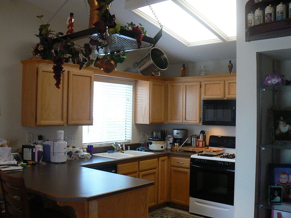 Charming Kitchen!