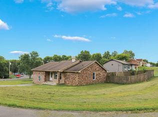 100 Forest Meadows Ct, Hendersonville, TN 37075