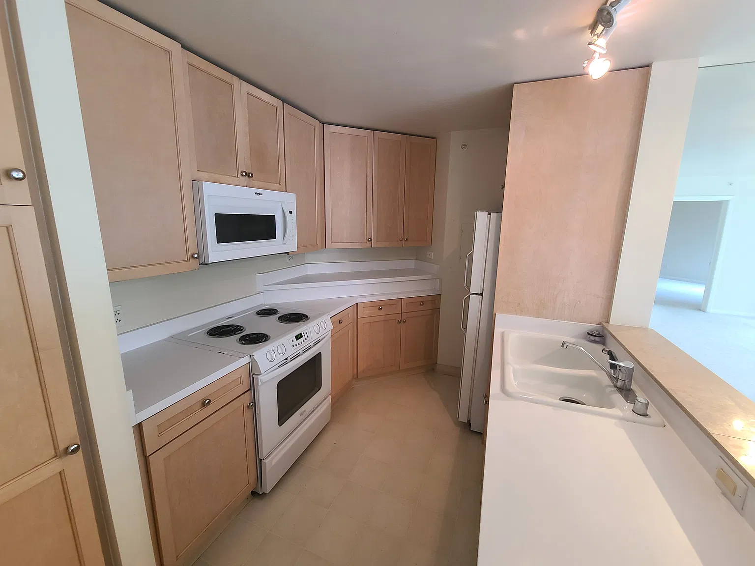 2 bed, 1316 sqft, $6,600 — Photo 1