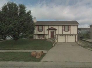 814 Heather Dr, Belton, MO 64012