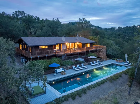 5320 Grove Street, Sonoma, CA 95476