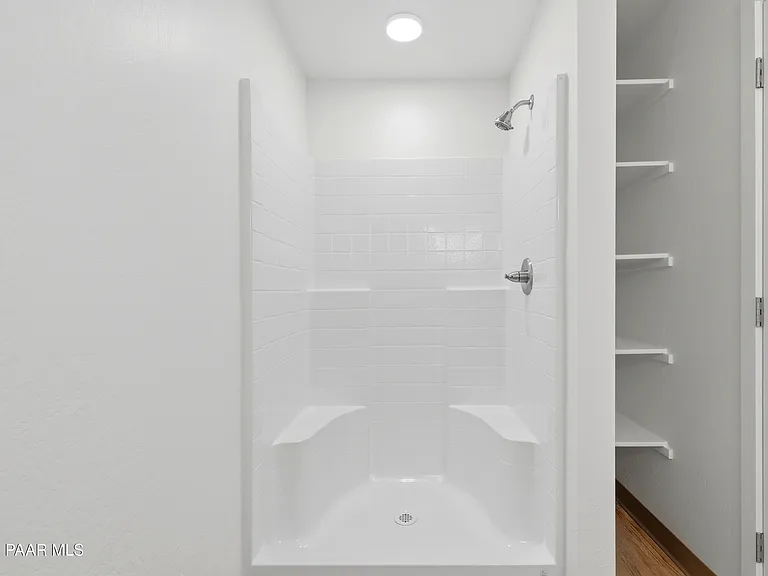 533 W Gurley St #5 — Photo 7