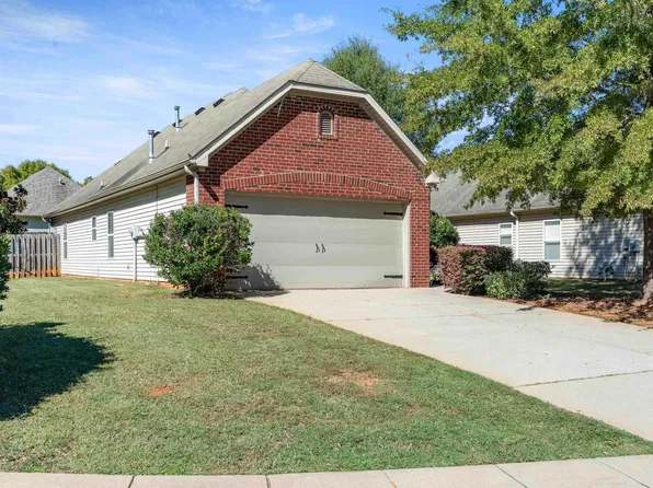 4435 Rosser Loop Dr, Bessemer, AL 35022