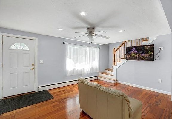 2nd image of 63 Worthington Cir