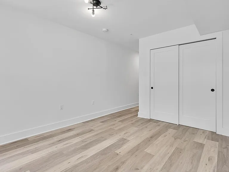 1118 Lamont St NW #1 — Photo 11